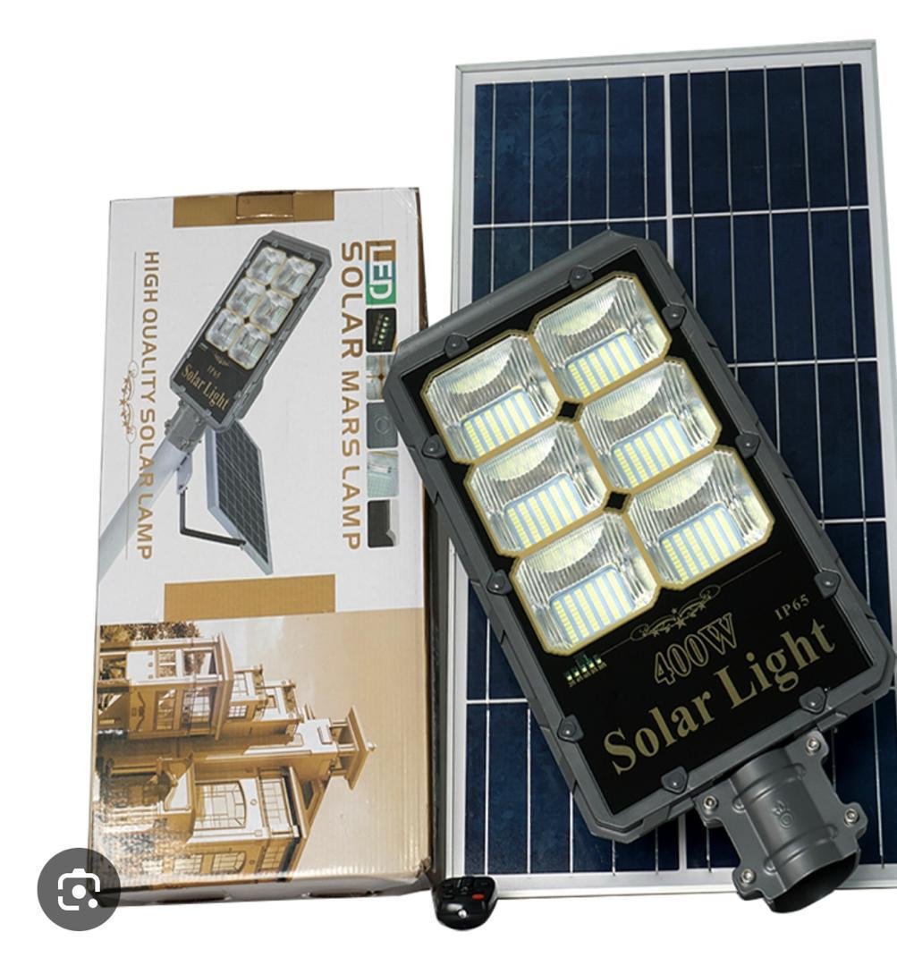 💡 Lampe Solaire 300W