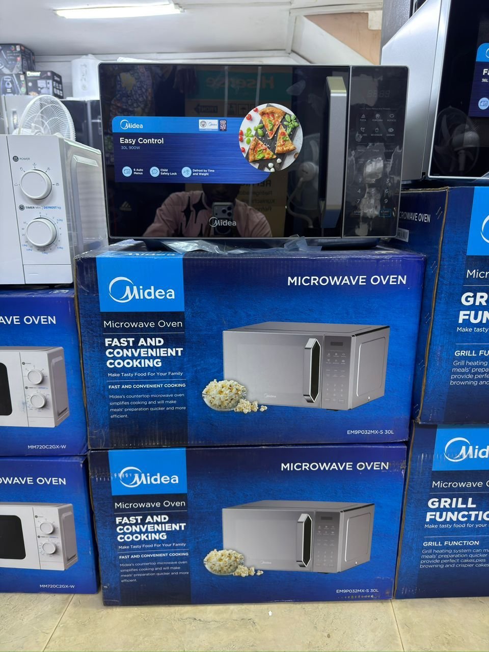 MICRO-ONDES MIDEA