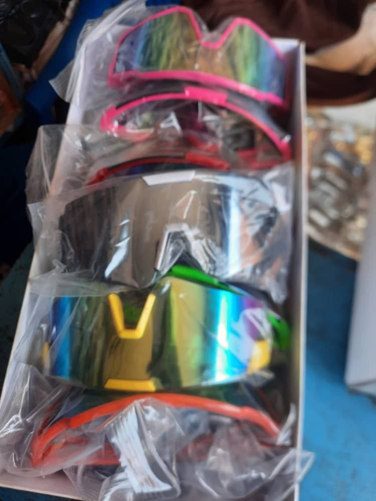 🕶️ LUNETTES FUTURISTES MIROIR
